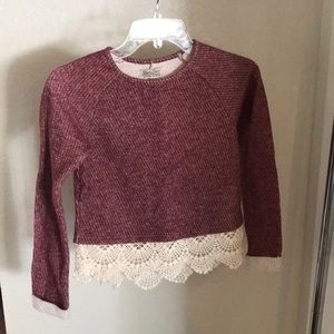 Girls size Med Lucky Brand sweater, worn once.
